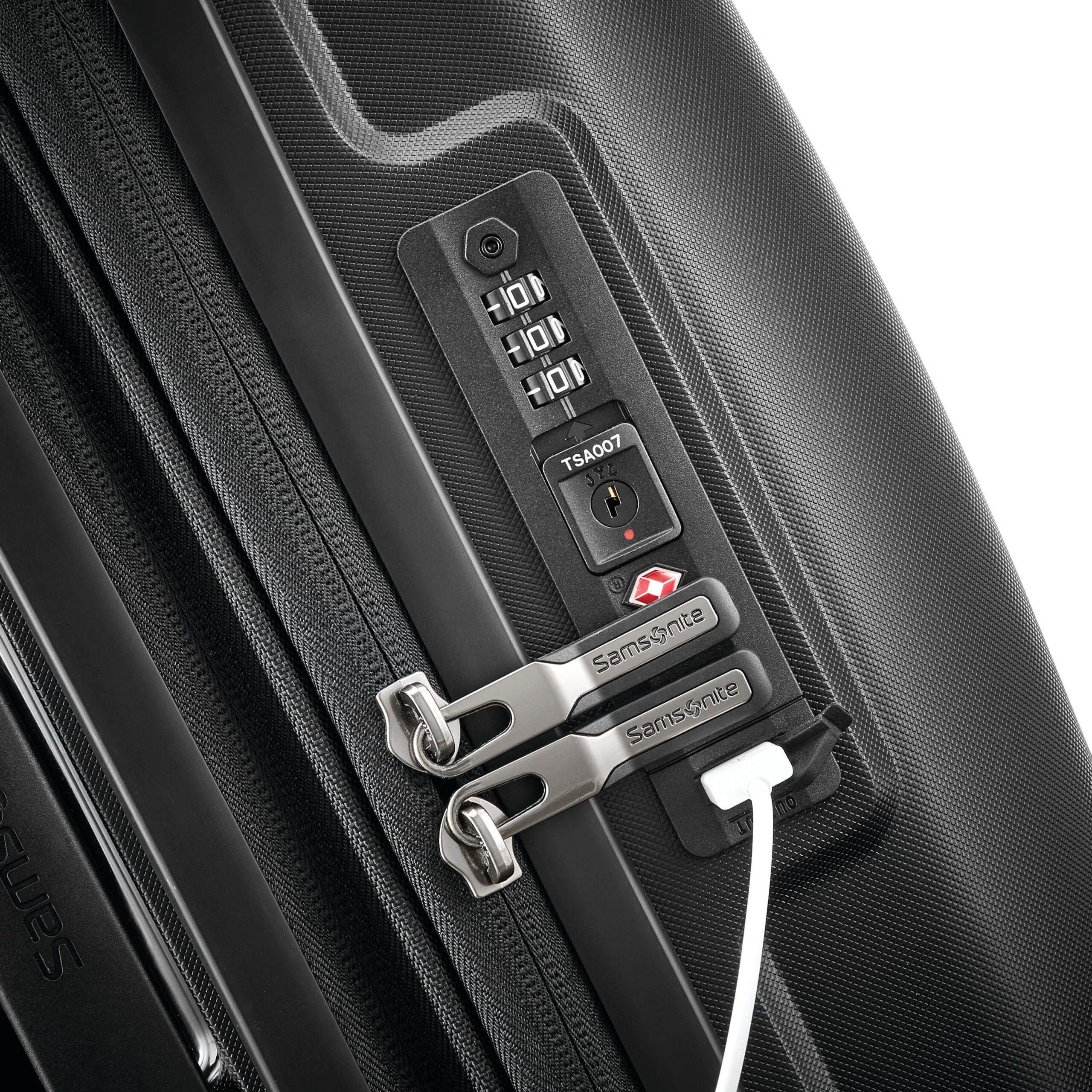 Samsonite Outline Pro Hardside Spinner built-in USB port and TSA lock